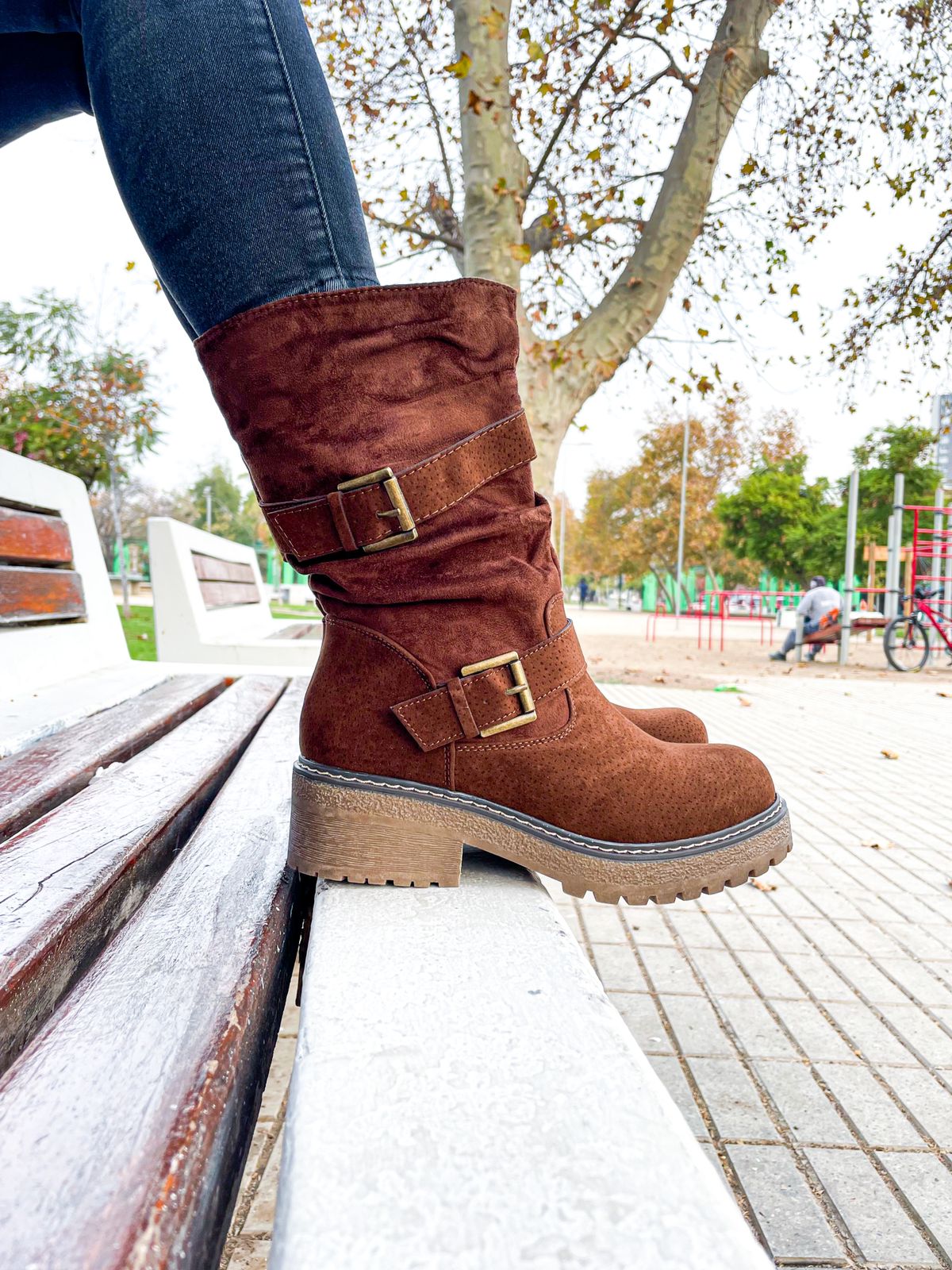 Botas Estefany Cafe de lado