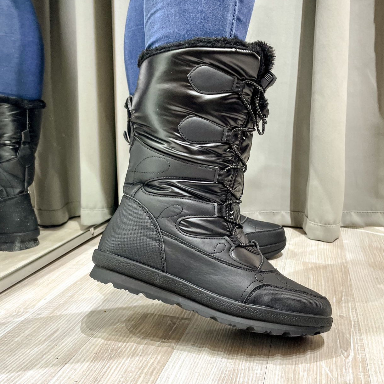 Botin Nieves Negro con chiporro interno y suela de goma para dias frios