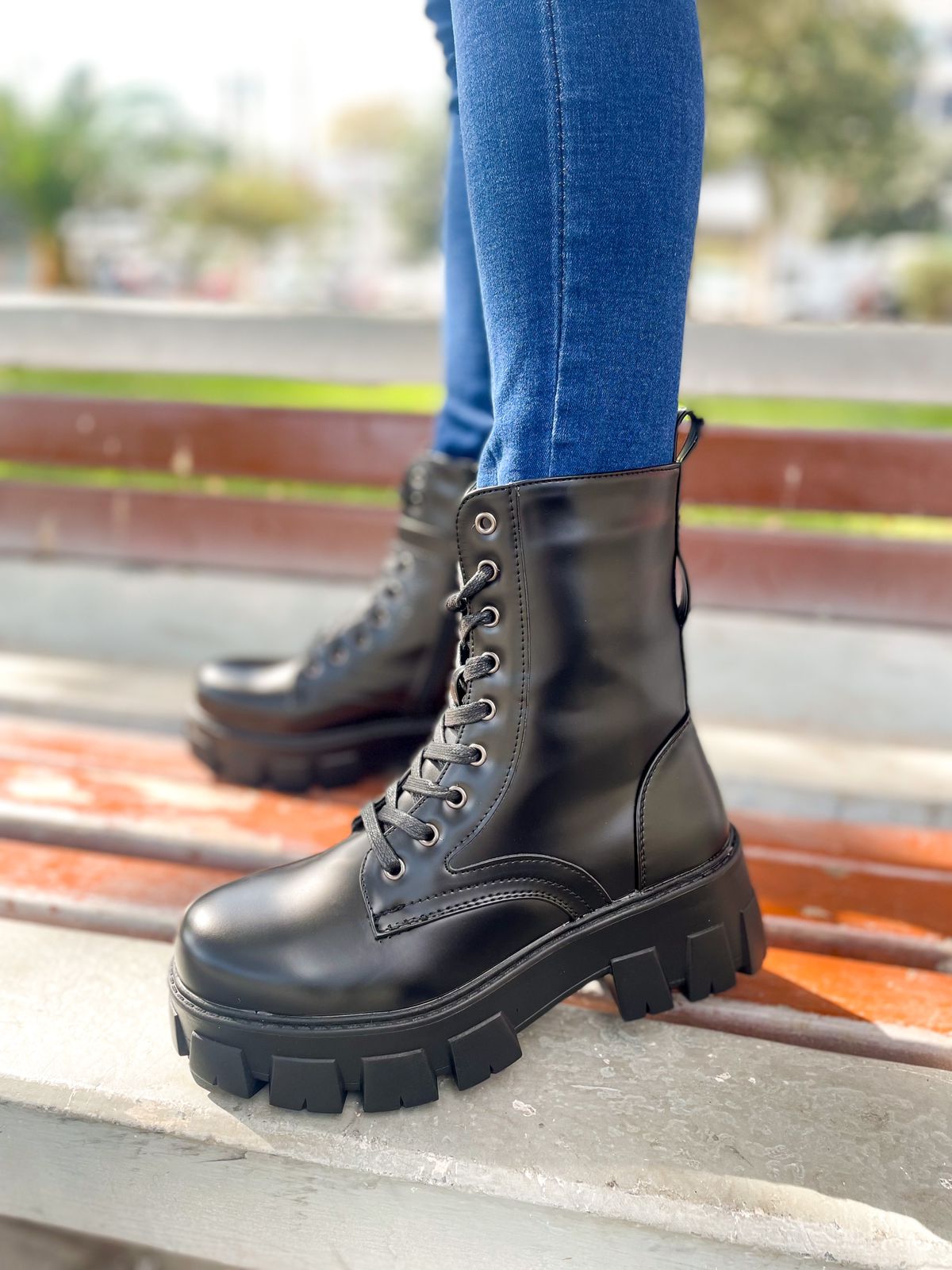 Botas Tha Boom de lado lateral