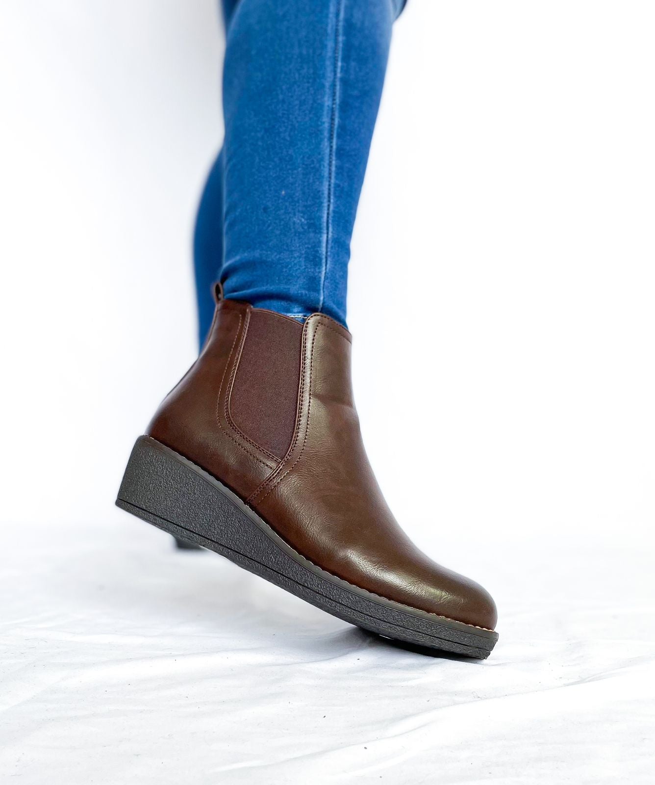 Botin Maite Cafe de lado